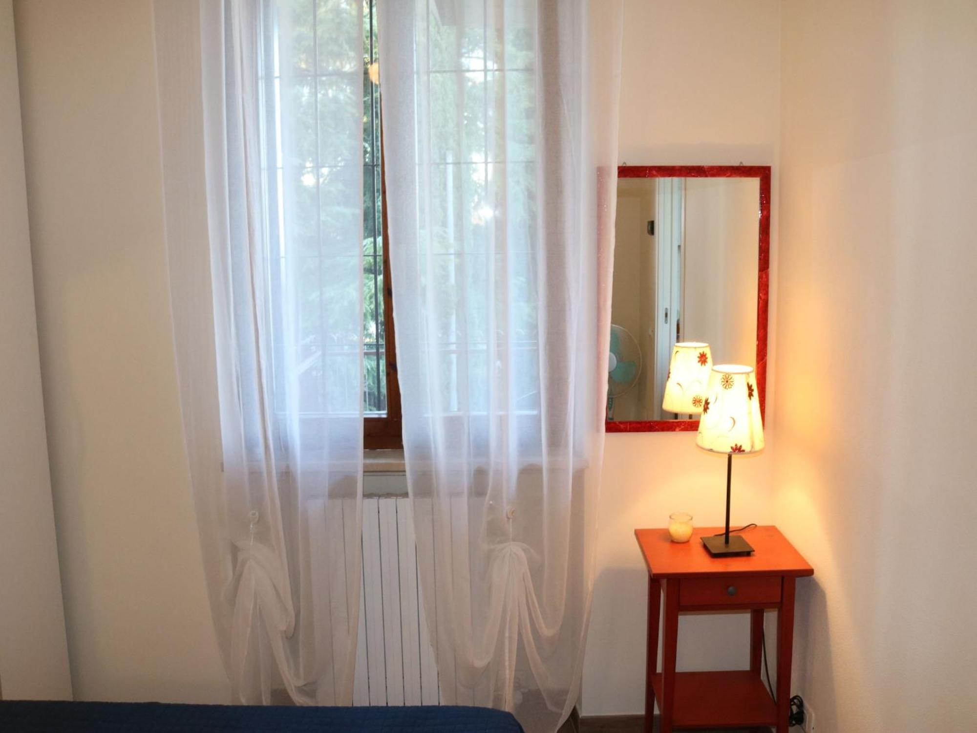 Enticing Holiday Home In Lazise With Swimming Pool 外观 照片